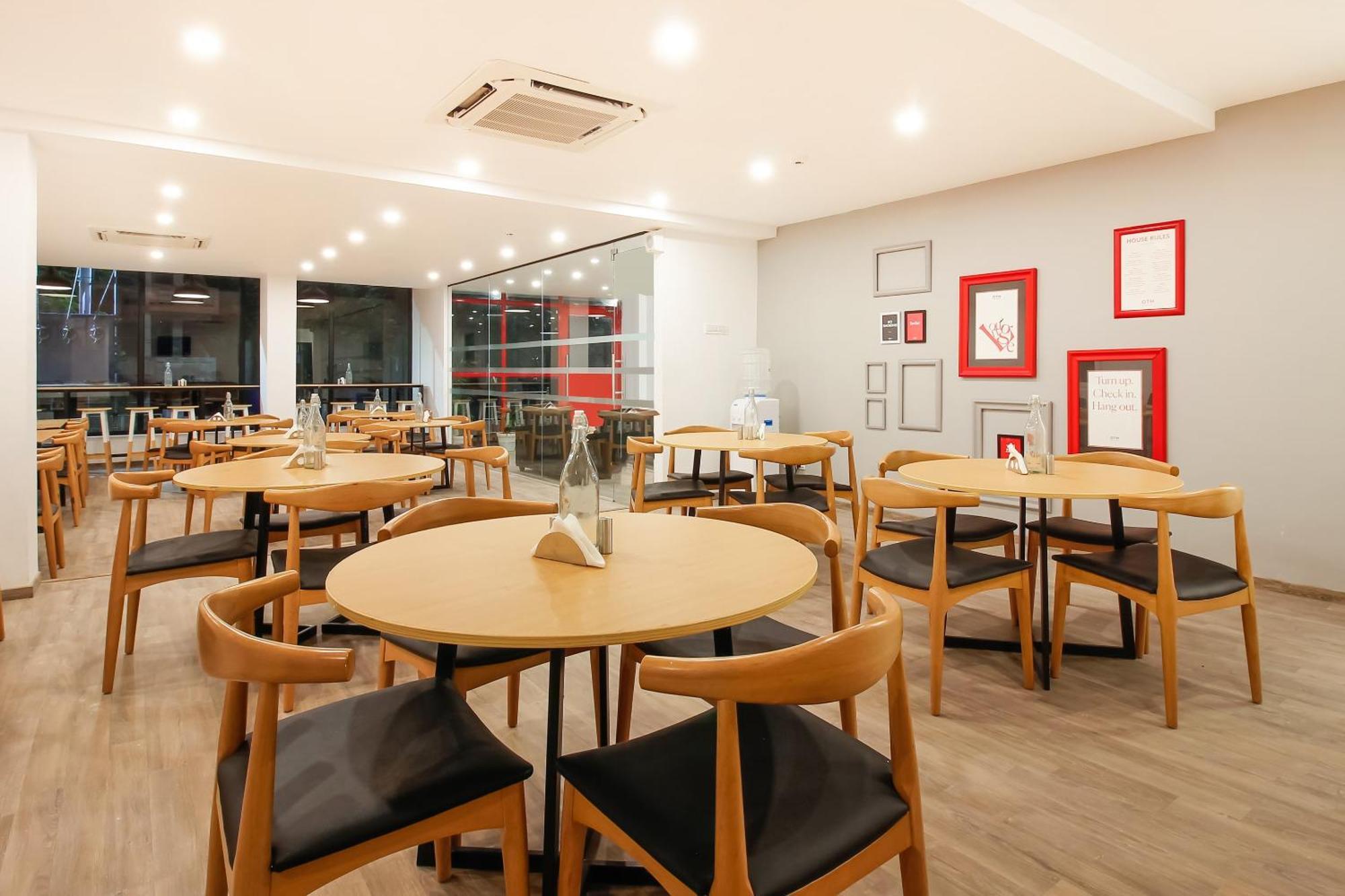 Super Townhouse The Cinco Hotel Near Esi Hospital Hyderabad Exteriör bild